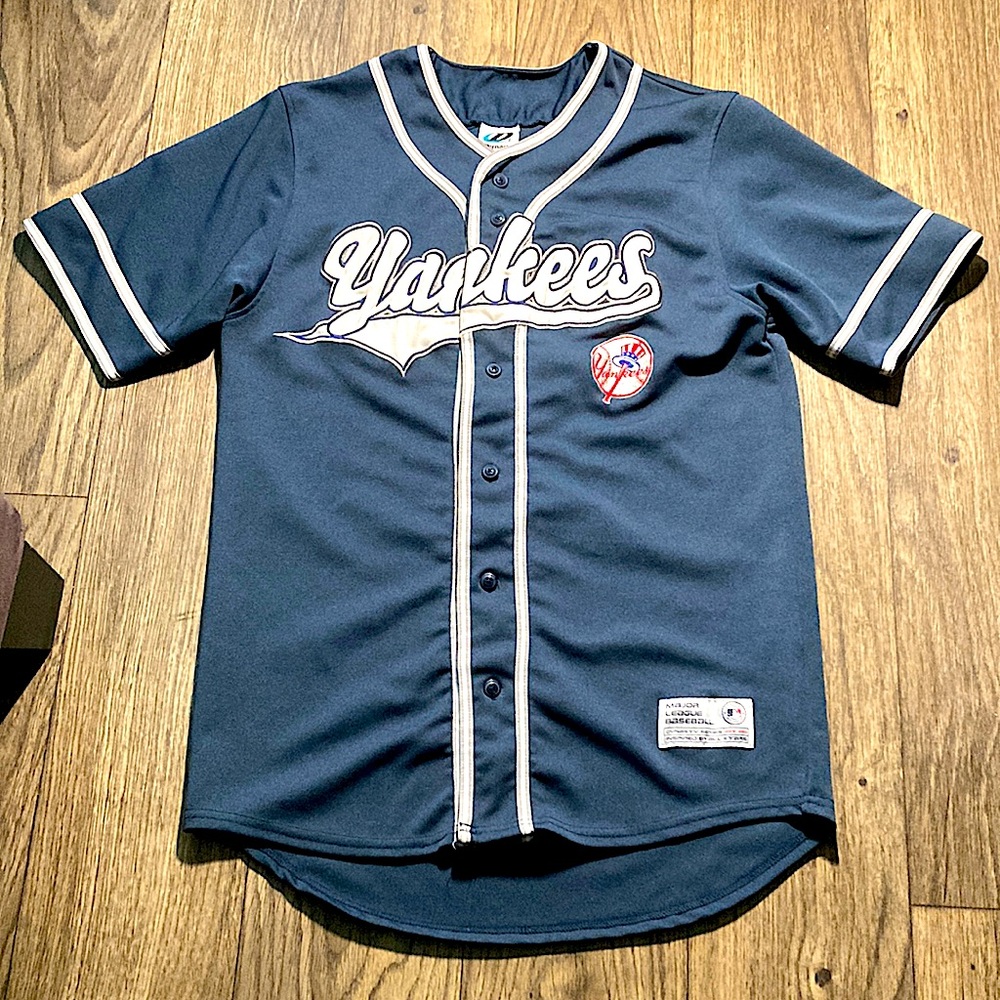 VTG 90s New York Yankees Jersey Medium Size